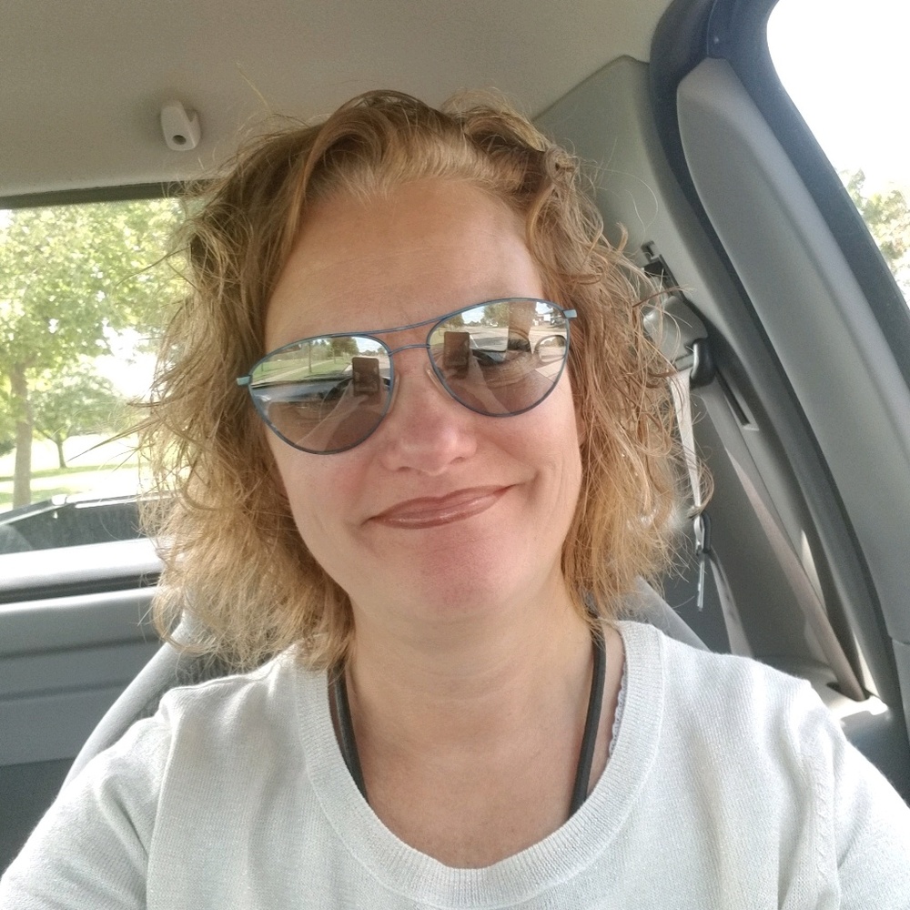 Meet your Posher, Kari